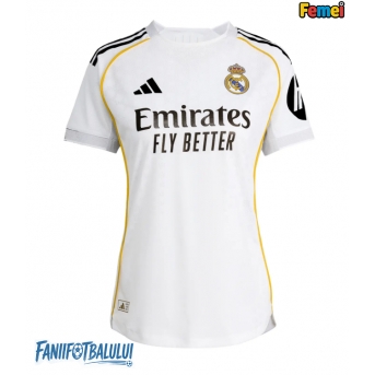 Real Madrid Tricou Fotbal Replică 2025-26 Femei Acasa